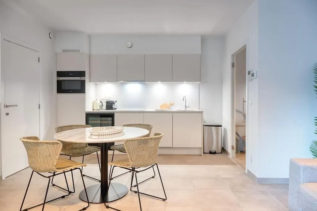 Cozy 4-Guest Apartment In Ostend